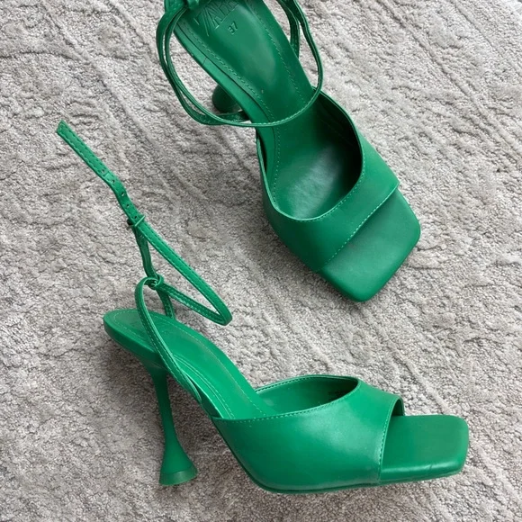 Zara heels - Picture 3 of 3
